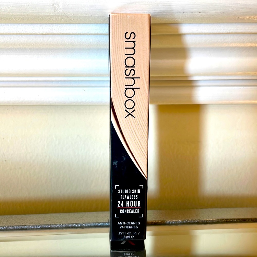 SMASHBOX 24 HOUR CONCEALER